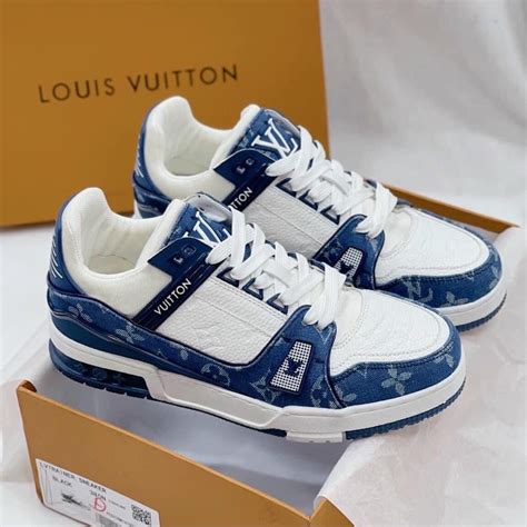 giá giày louis vuitton nam|Louis Vuitton vietnam.